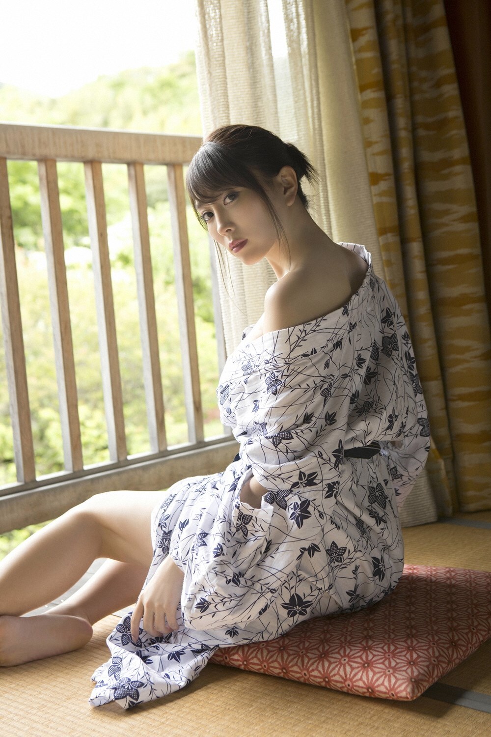 YS-Web-Vol.821 Tomomi Morisaki 森咲智美